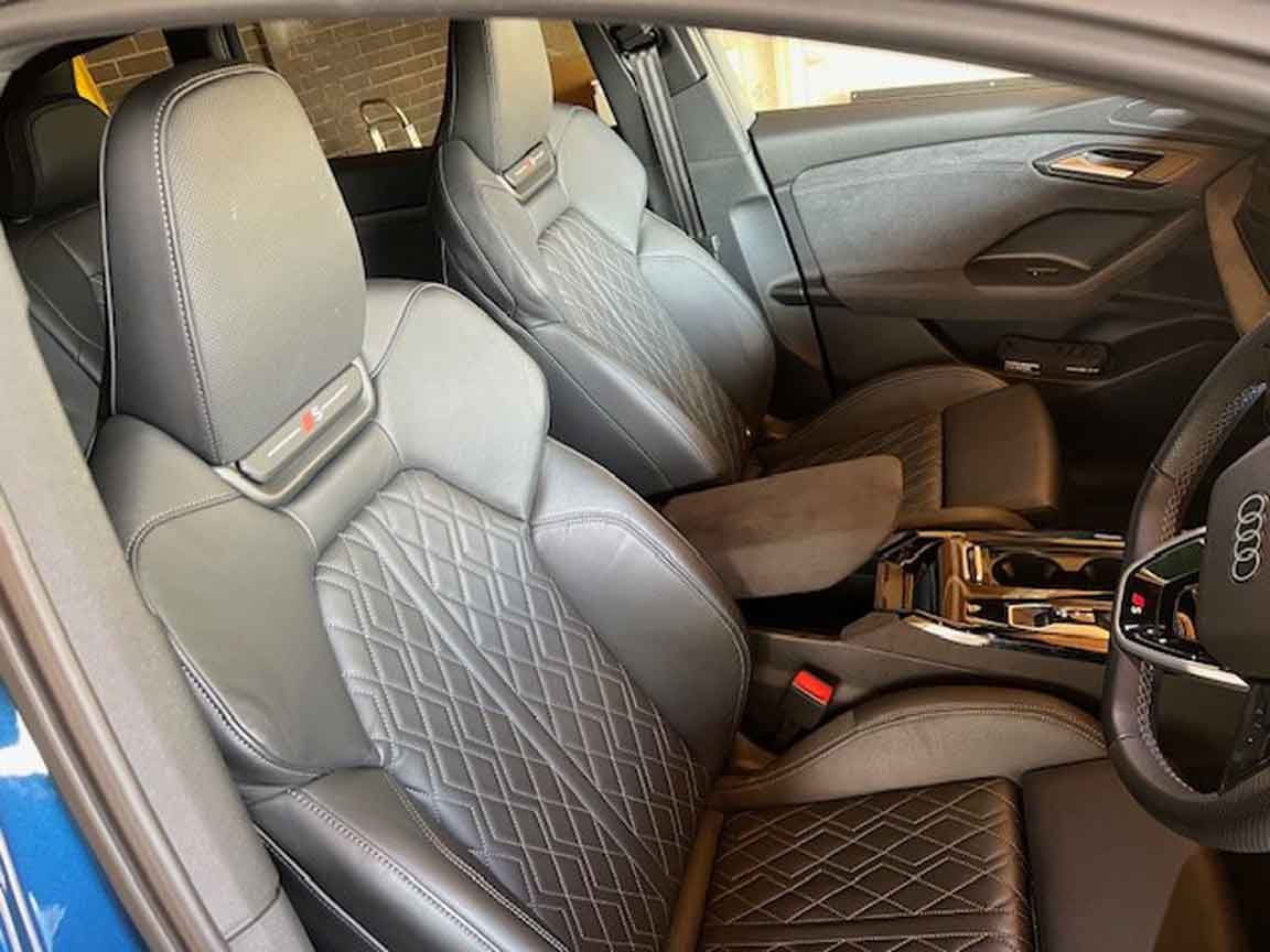 AUDI-Q6-E-TRON-ESTATE-SPECIAL-EDITIONS-285kW-Quattro-100kWh-Launch-Edition-5dr-Auto-Electric-Car-Lease-Business