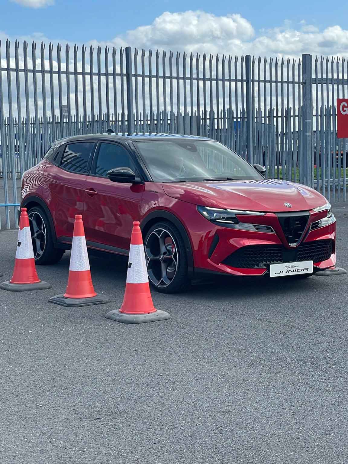 Alfa Romeo Junior  115kW Elettrica 54kWh 5dr Auto Electric Car Leasing UK