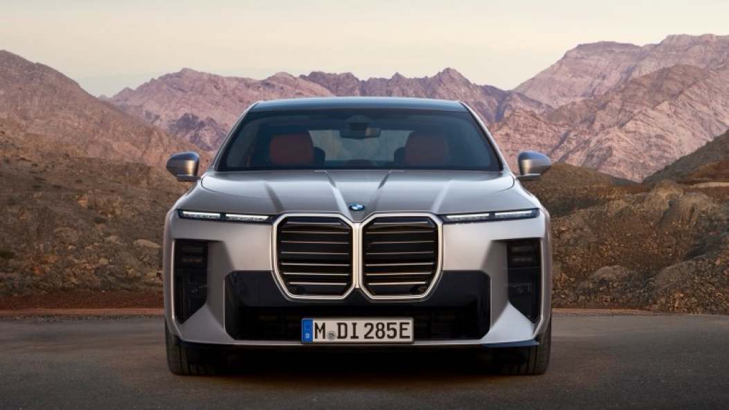 BMW i7 Electric Car Lease Options