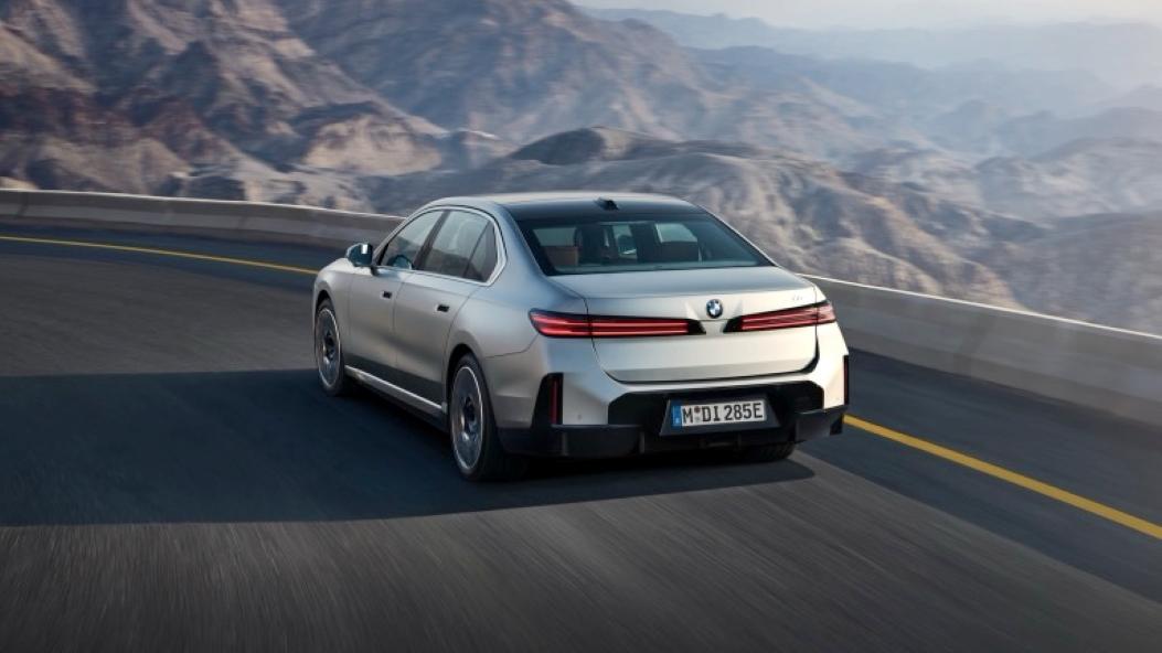 BMW i7 Electric Car Leasing