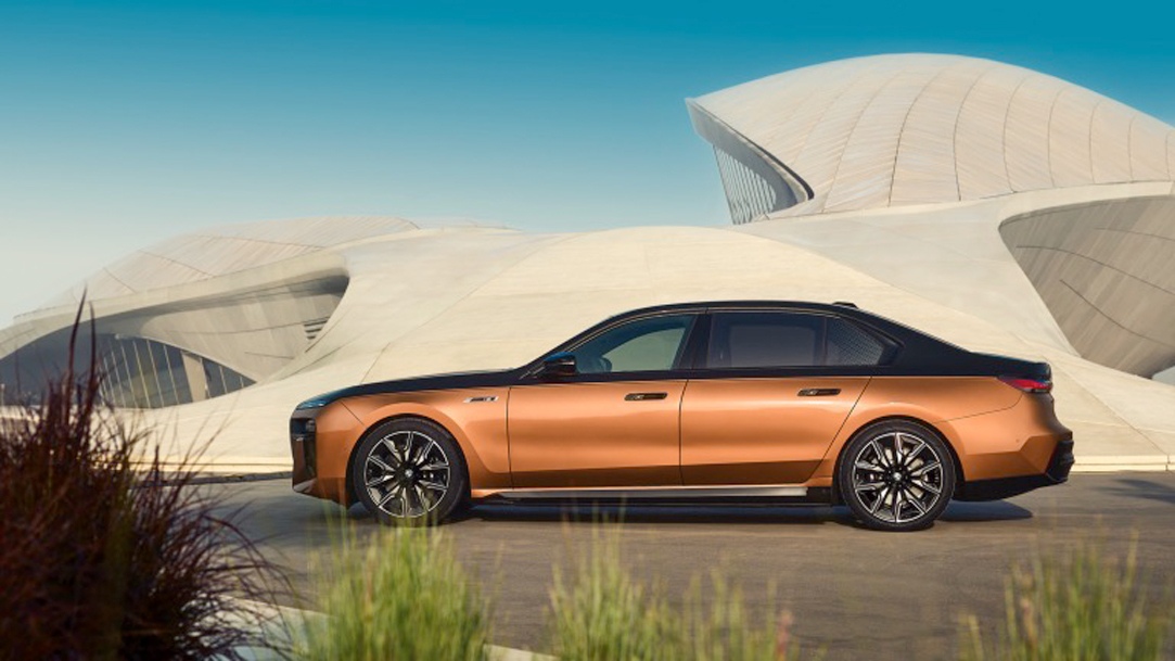 BMW i7 M70 xDrive Electric Car Lease Best Offers