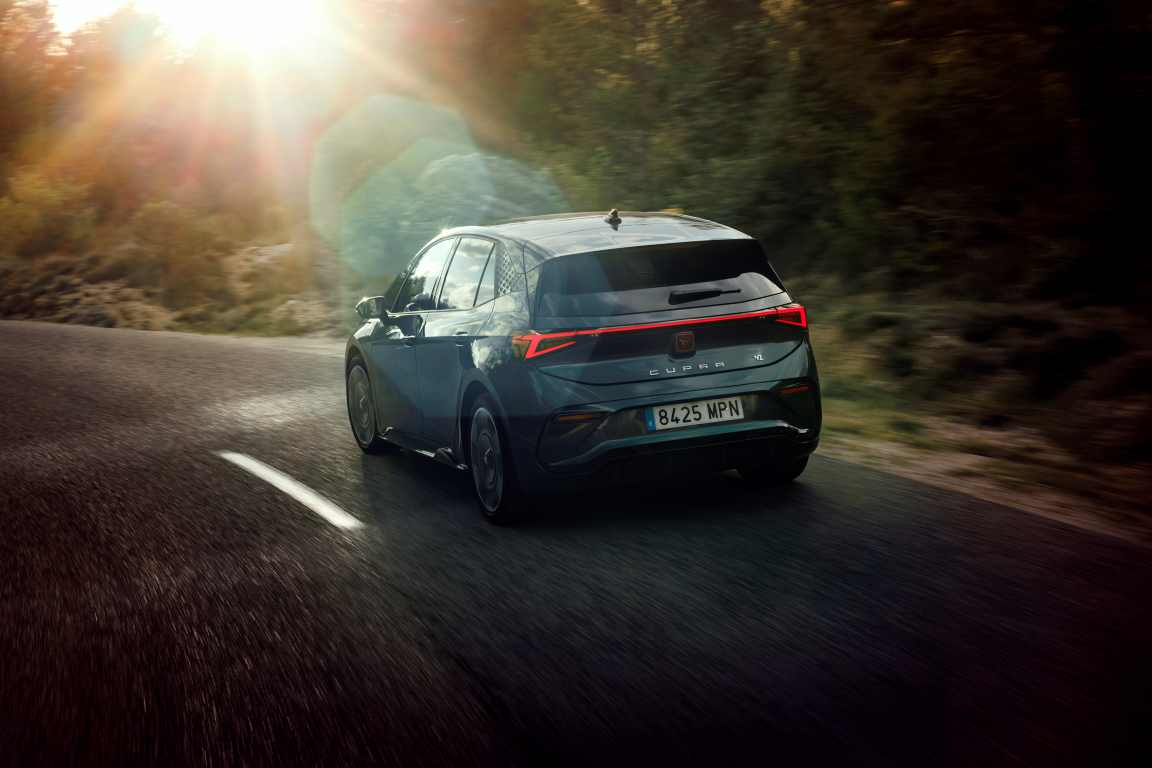 Cupra Born 79 kWh Electric Car Lease Grant