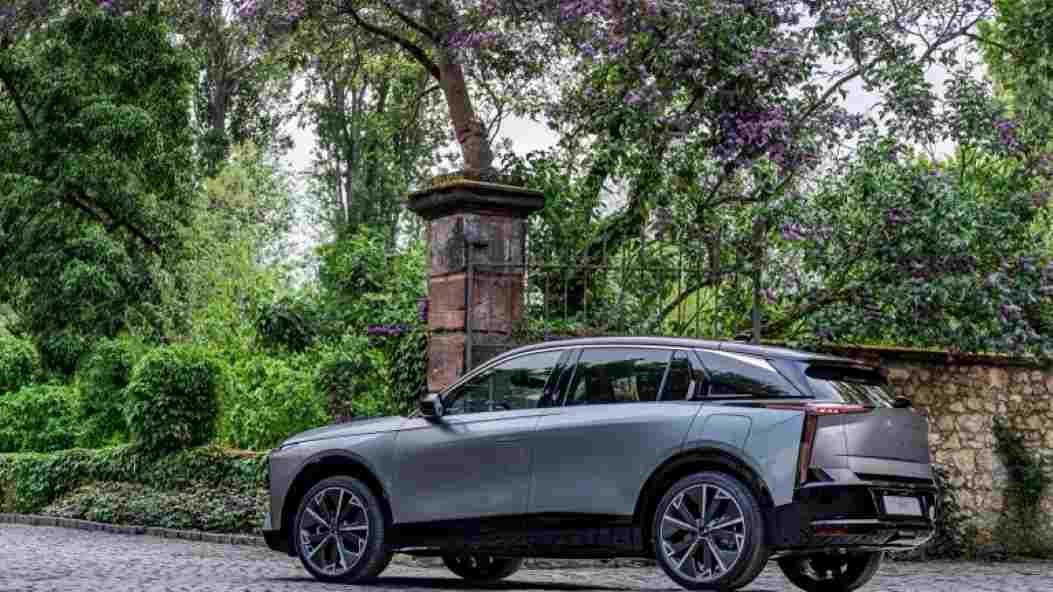 DS Nº7 Electric Car Lease UK