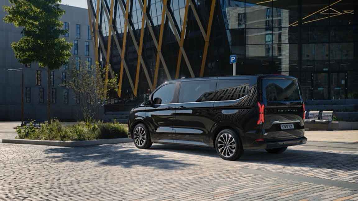 Ford Tourneo Custom 160kW 65kWh 8 seater Electric Car Lease UK