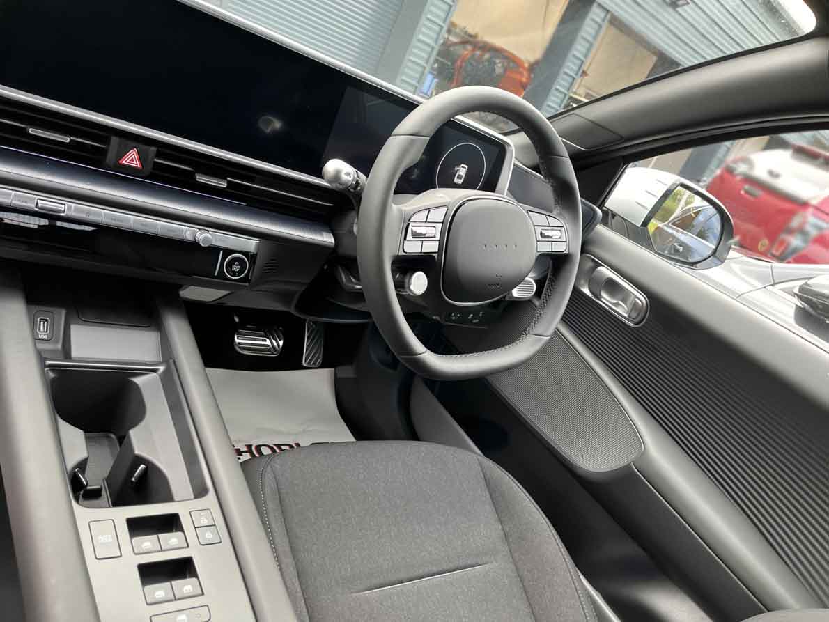 Hyundai Ioniq 6 Saloon 77kWh Premium Auto Electric Car Lease
