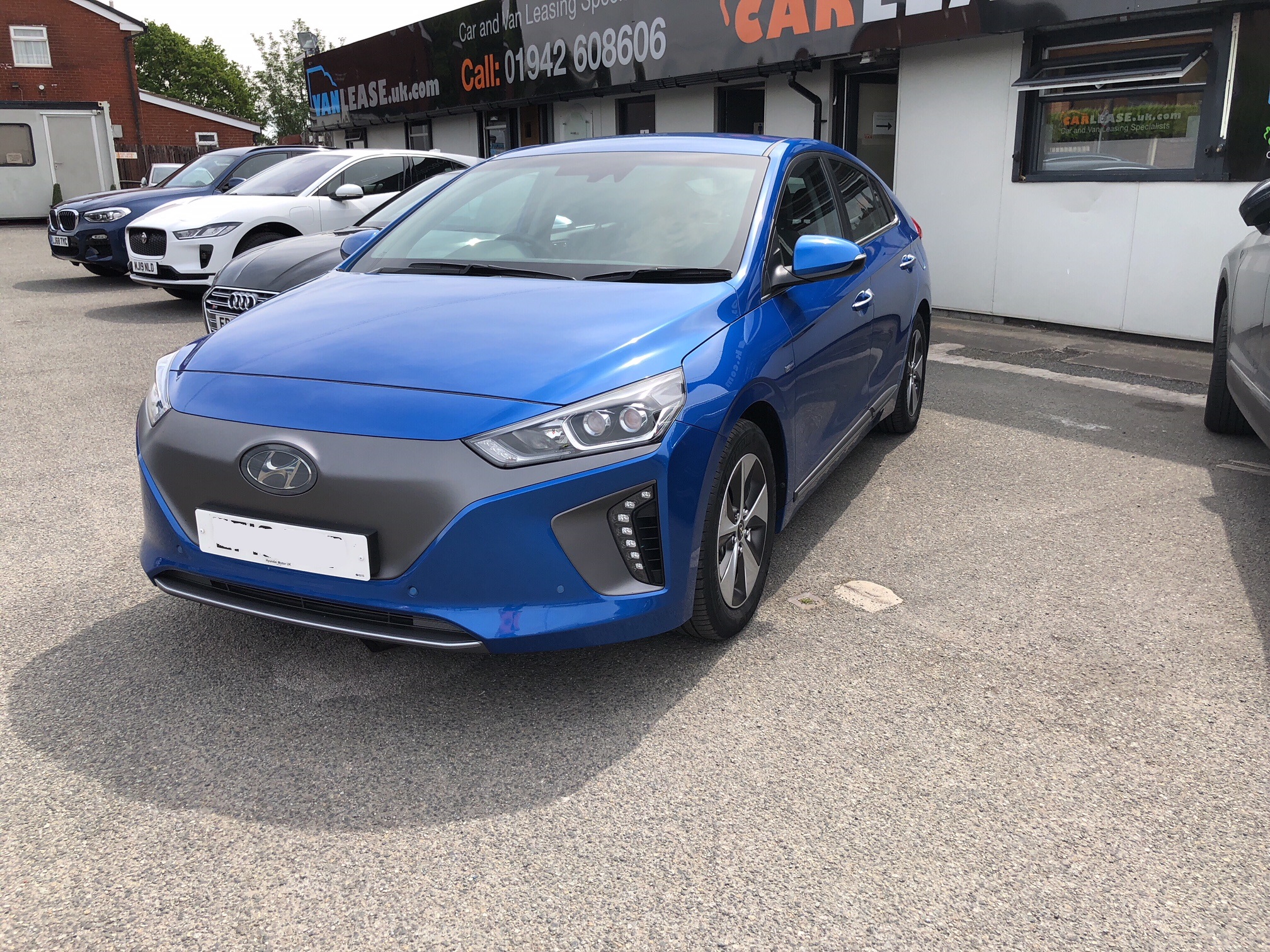 Hyundai IONIQ SALOON 88kW Electric Premium SE 28kWh 5dr Auto Electric Car Leasing Options