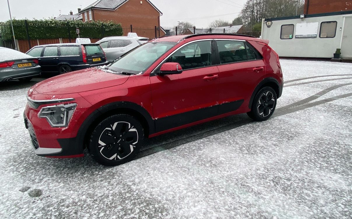 Kia Niro EV Estate 150kW 2 64kWh 5dr Auto Electric Car Lease  Best Deals