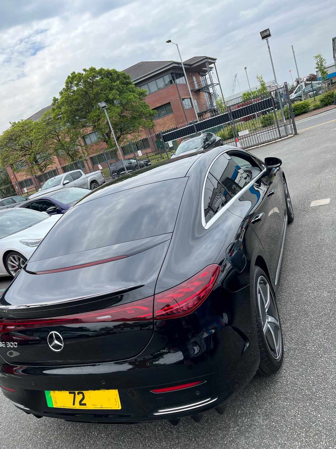 MERCEDES EQE SALOON EQE 300 180kW AMG Line Premium 89kWh 4dr Auto Best Deals