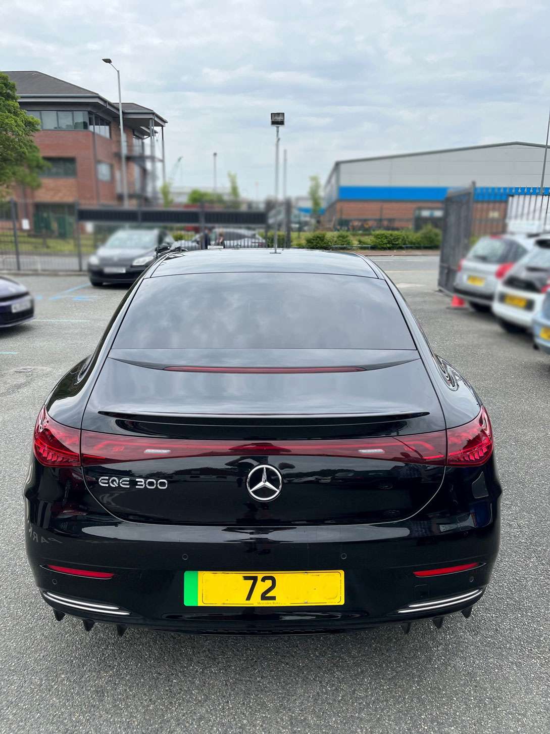 MERCEDES EQE SALOON EQE 300 180kW AMG Line Premium 89kWh 4dr Auto salary sacrifice