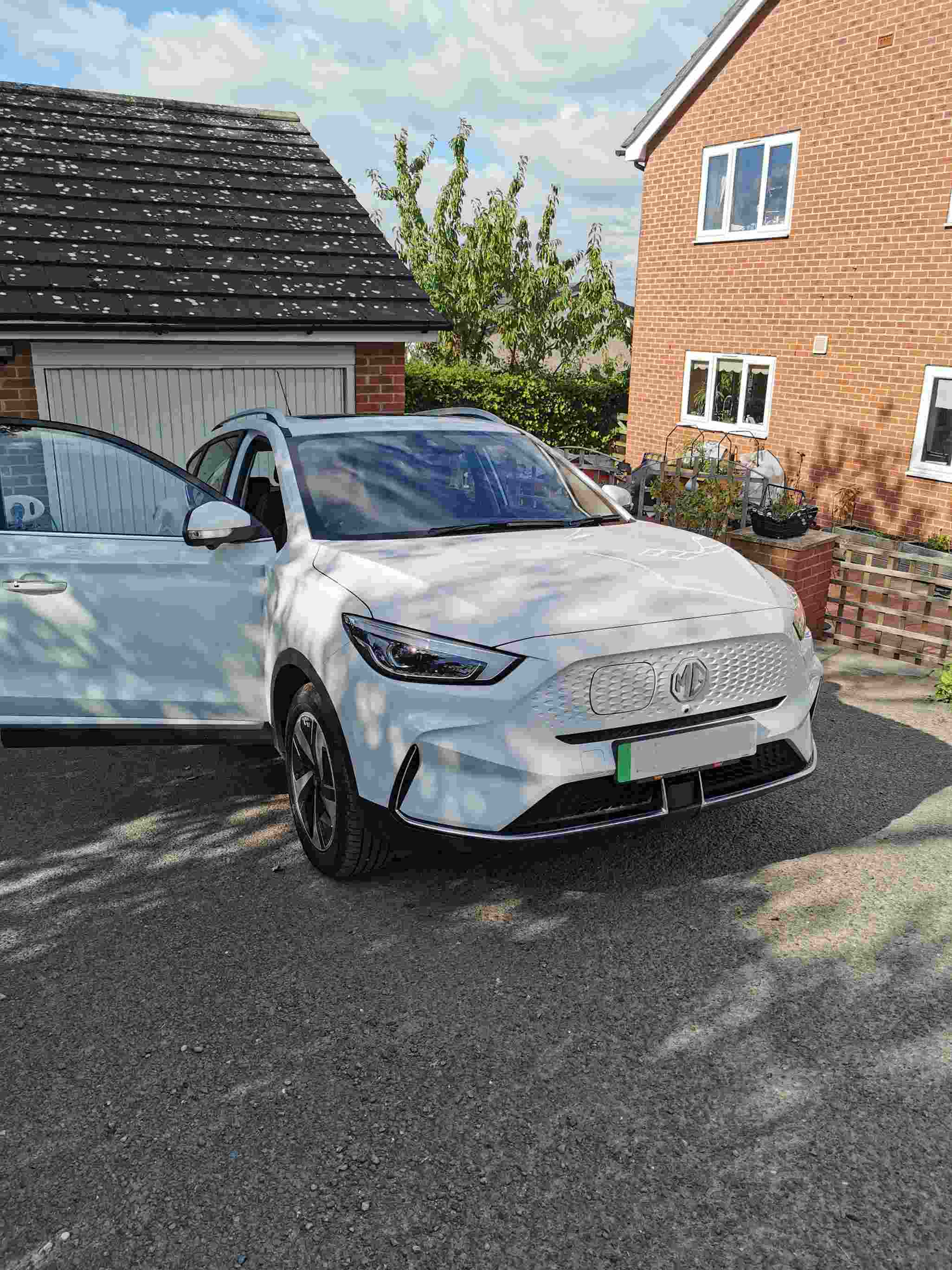 MG ZS Electric Hatchback 115kW Trophy EV Long Range 73kWh 5dr Auto Electric Car Lease Best Deals