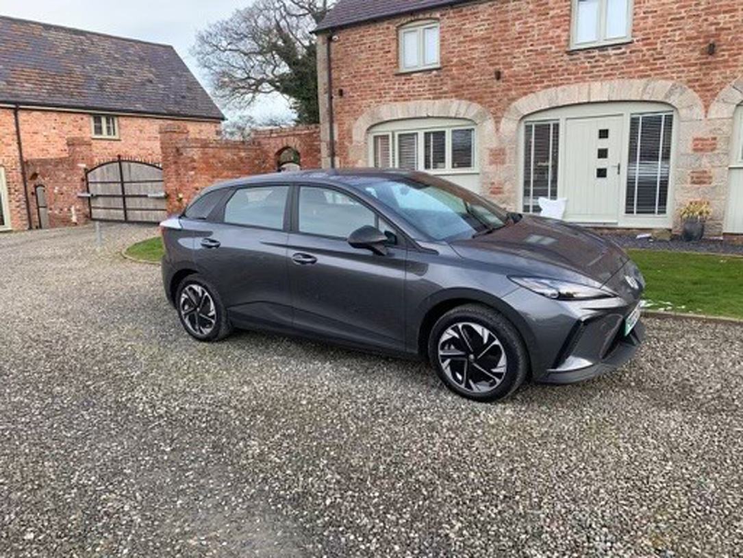 MG4 Hatchback 150kW SE EV Long Range 64kWh 5dr Auto (Pure Electric Vehicle) Electric Car Lease Best Offers