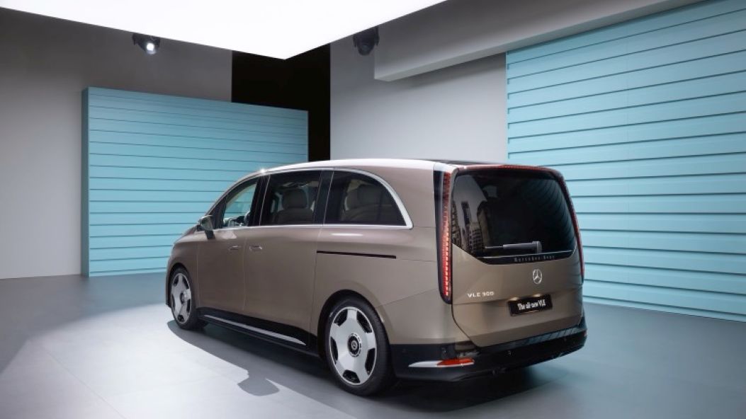 Mercedes-Benz VLE 300 Electric Car Lease Best Deals