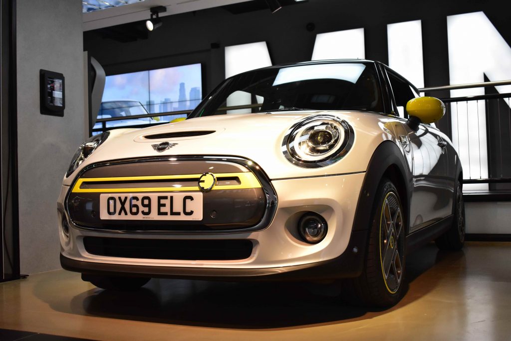 Mini ELECTRIC HATCHBACK 135kW Cooper S 1 33kWh 3dr Auto Car Leasing