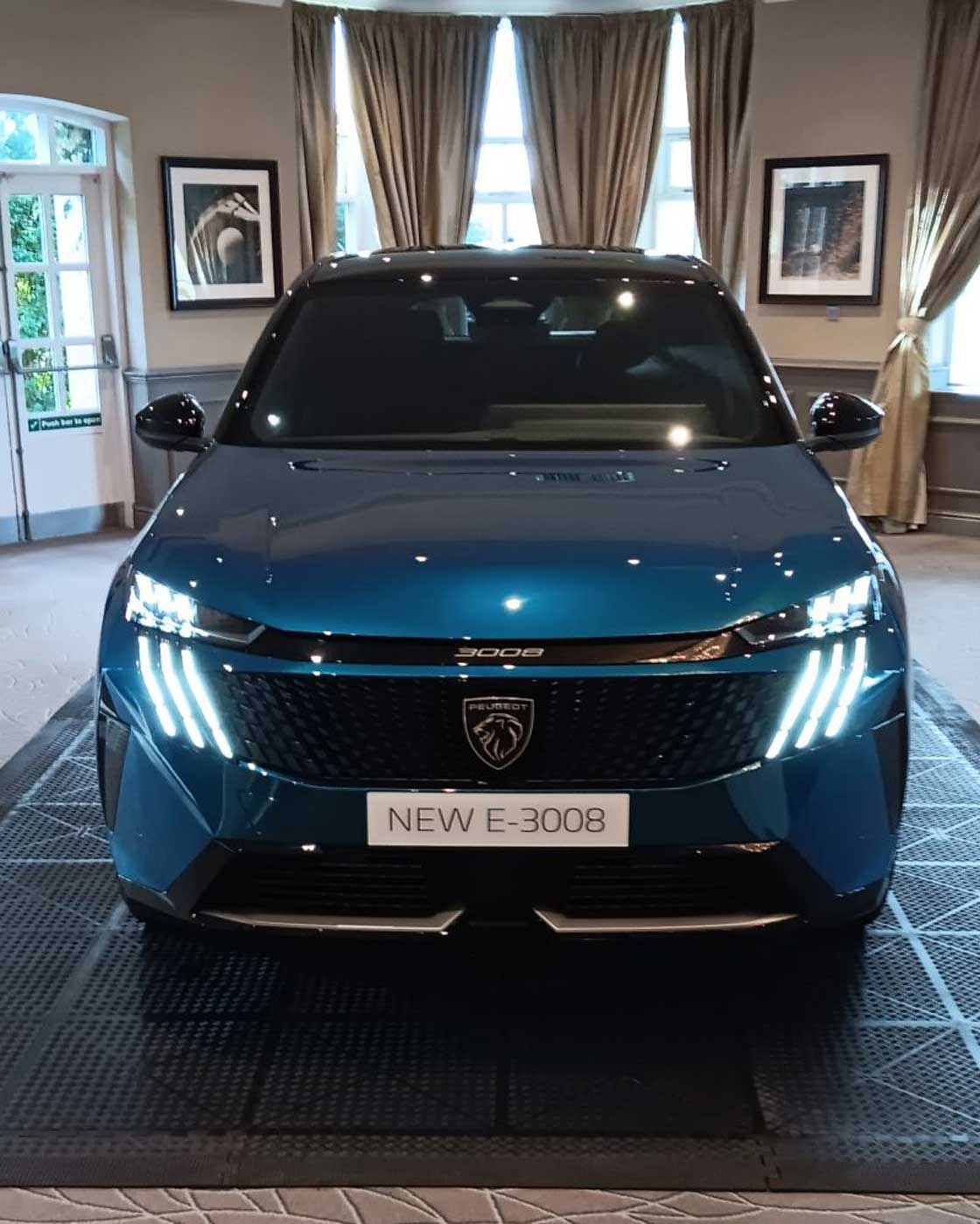 Peugeot E-3008 157kW 73kWh 5dr Auto Electric Estate Car Lease UK