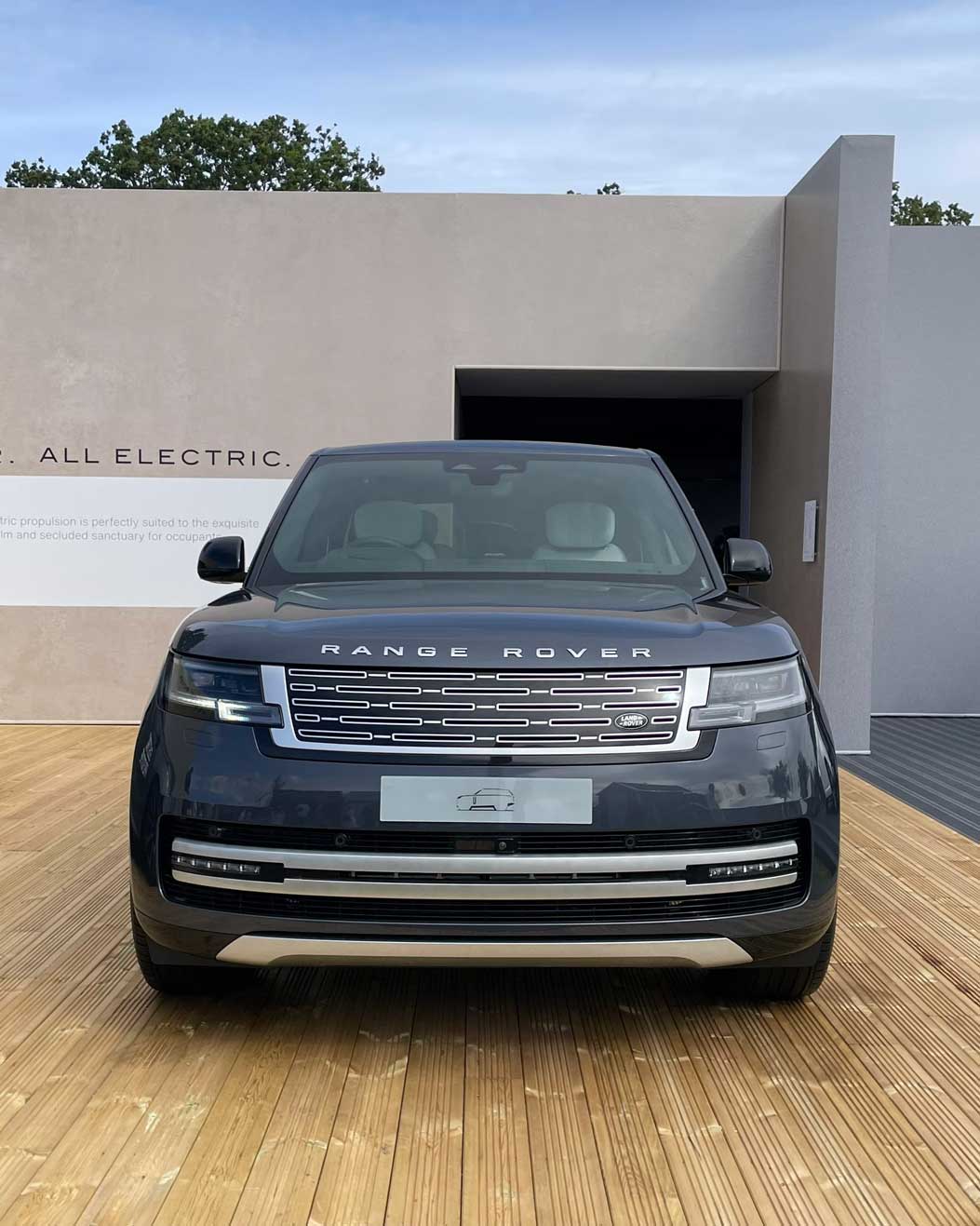 Range-Rover-Electric-Car-Lease-Best-Deal