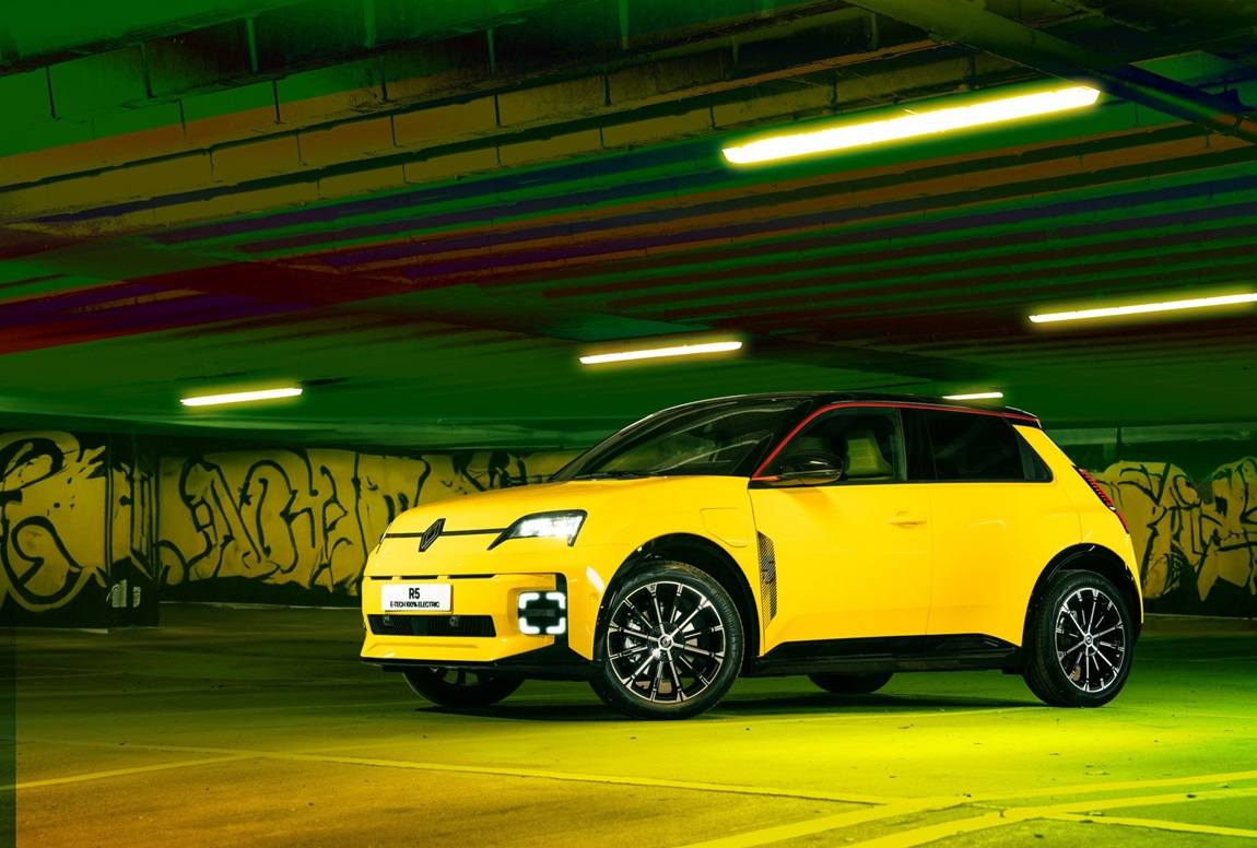 Renault 5 Electric Car Lease UK