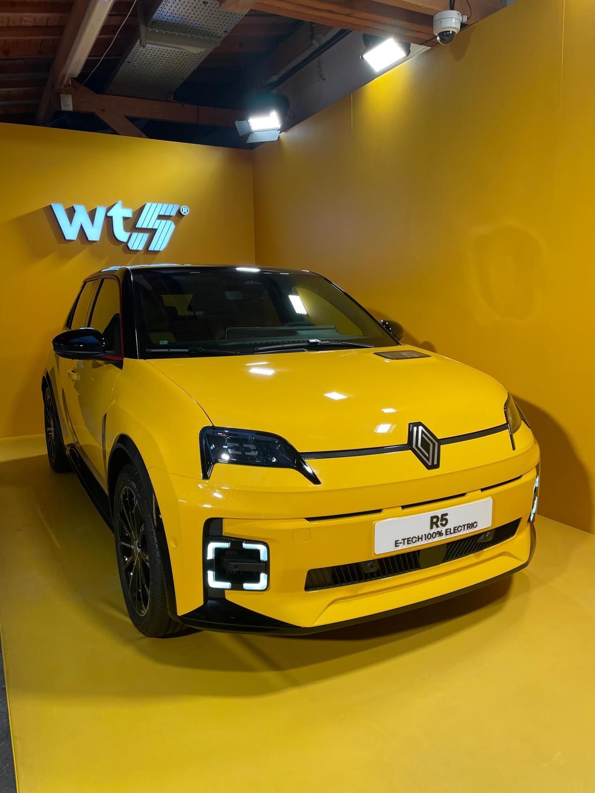 Renault 5 Electric Car Lease