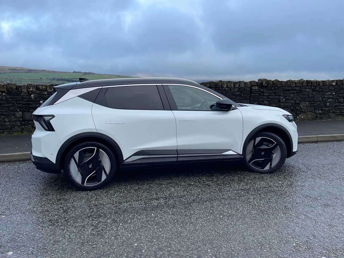 Renault Scenic E-tech Electric Estate 160kW Iconic 87kWh Long Range 5Dr Auto Electric Car Lease Best Deals