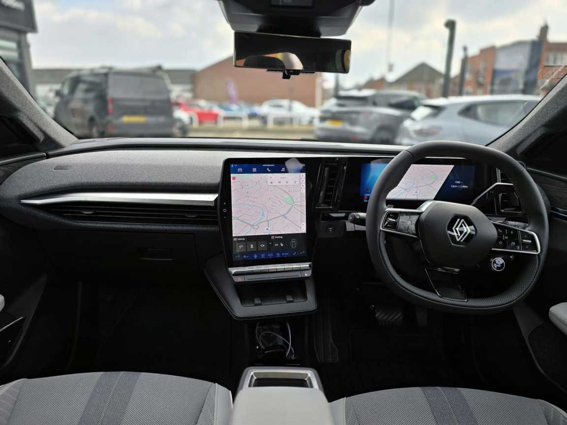 Renault Scenic E-tech Electric Estate 160kW Iconic 87kWh Long Range 5Dr Auto Electric Car Lease UK