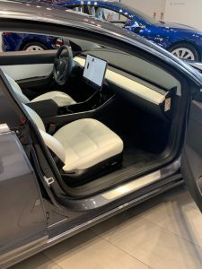 Tesla MODEL 3 SALOON Long Range AWD 4dr Auto Car Leasing Interior 4