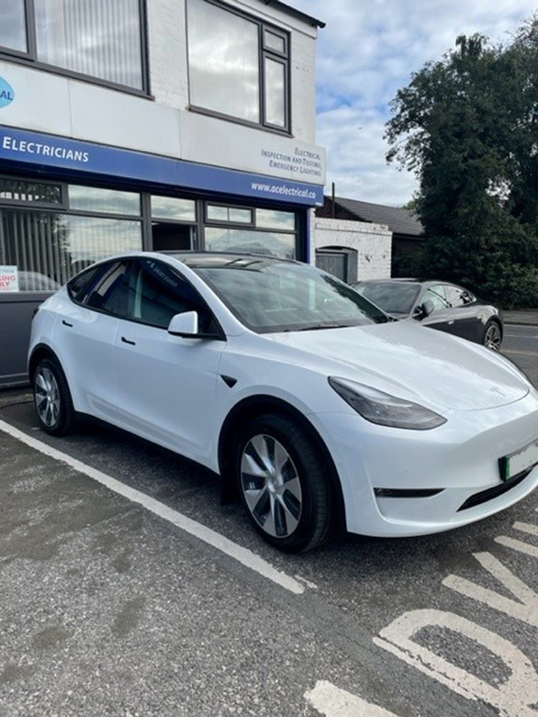 Tesla Model Y Hatchback Long Range AWD 5Dr Auto Electric Car Lease Advice