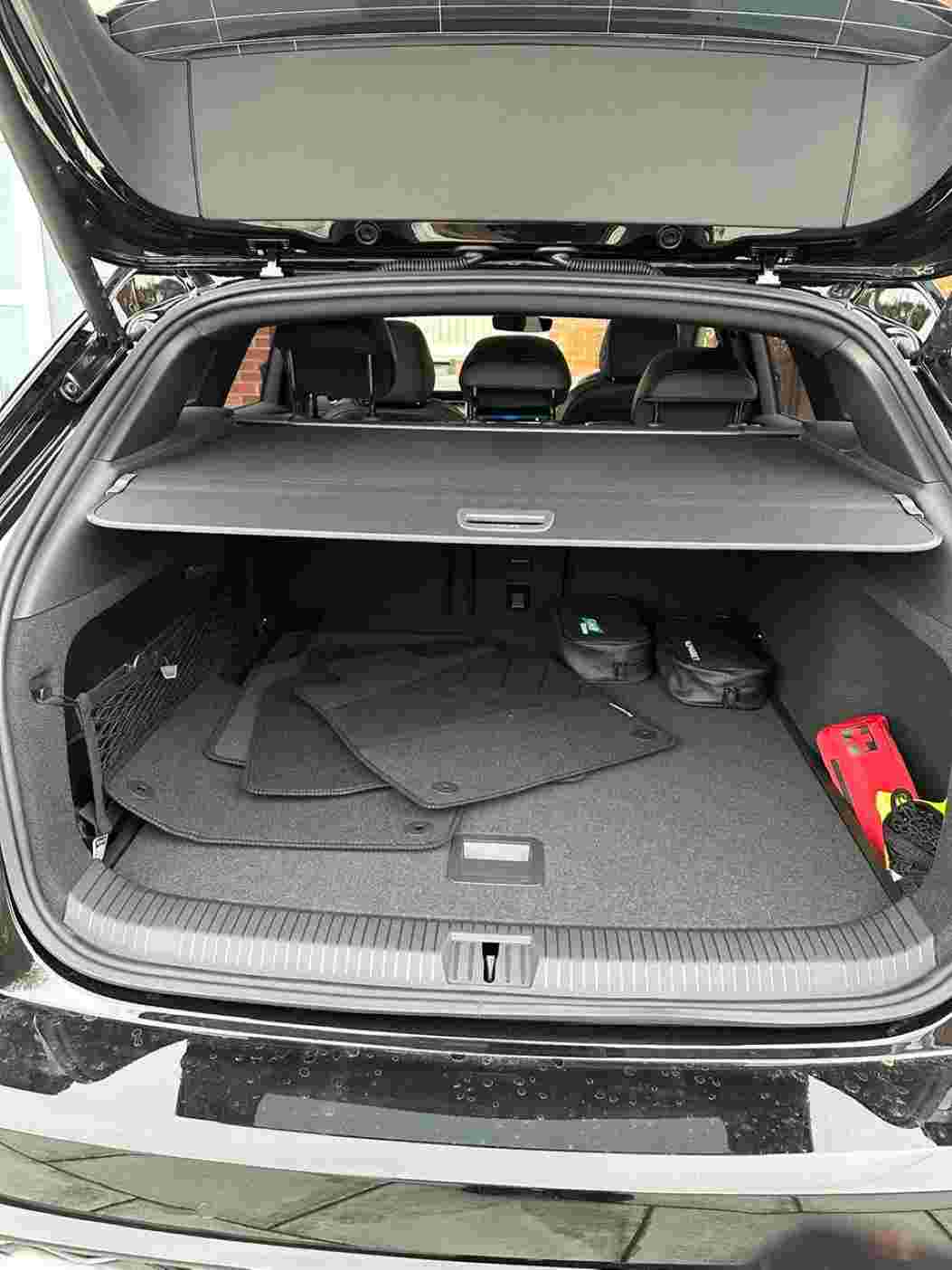 VOLKSWAGEN ID.7 TOURER 250kW 4MOTION GTX 86kWh 5dr Auto [Exterior+ Pan] Electric Car Lease Information