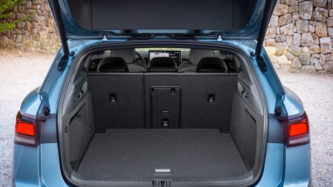 VW ID.7 Tourer Electric Car Lease Boot Space