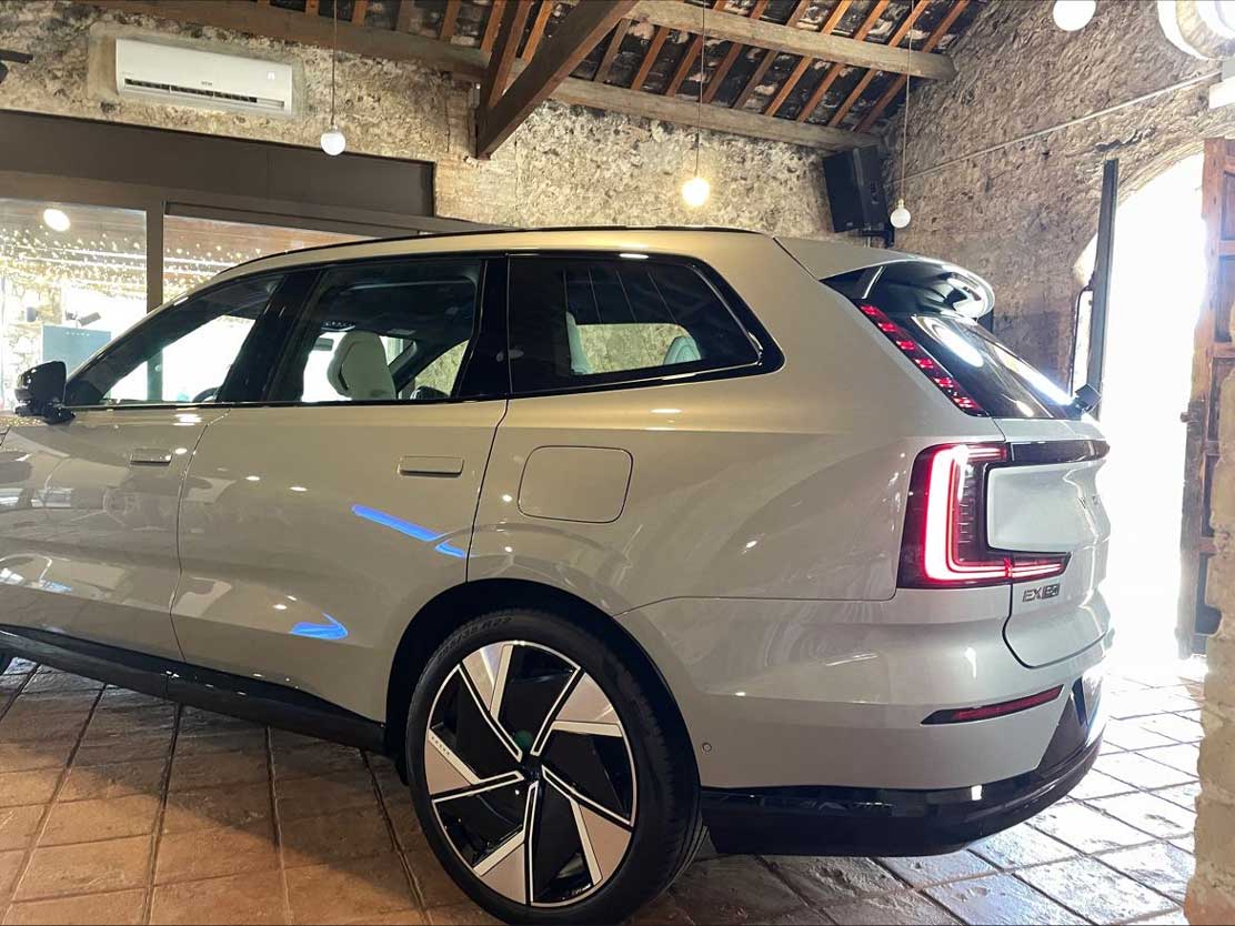 Volvo  EX90 Estate 300kW Twin Motor Ultra 111kWh 5dr Auto Electric Car Lease