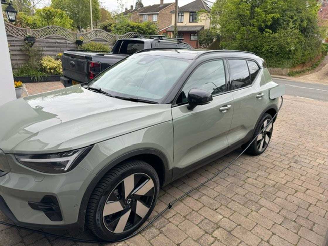 Volvo XC40 Electric Estate 175kW Recharge Ultimate 69kWh 5dr Auto Electric Car Lease
