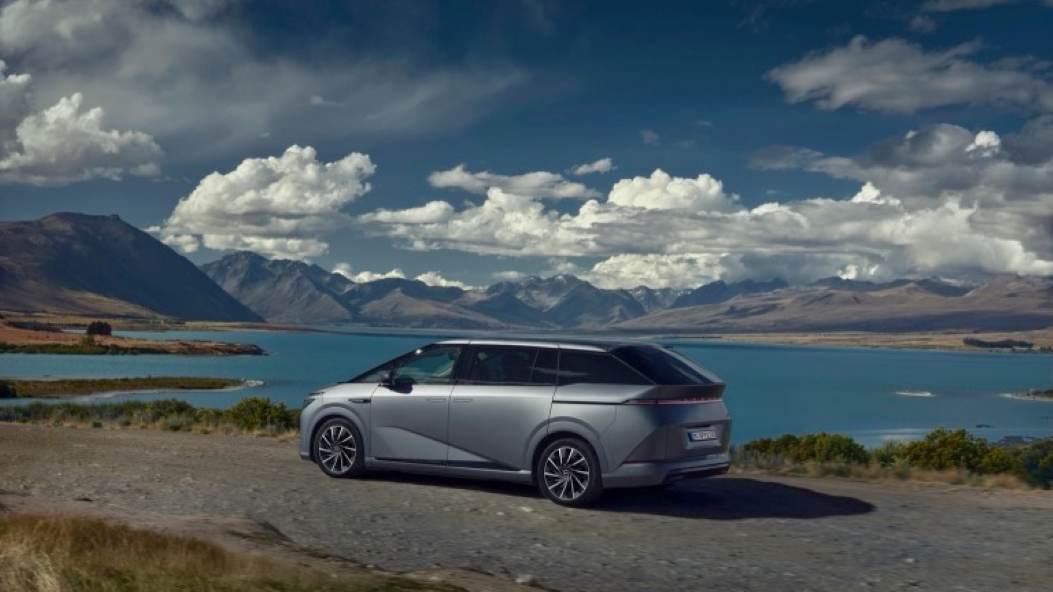 XPENG X9 Electric Car Lease Best Deals