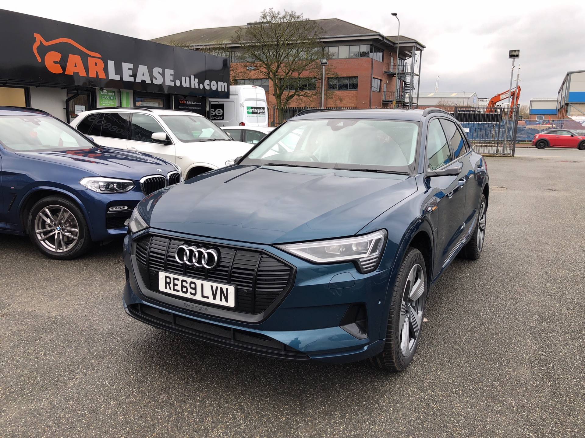 New Audi E-Tron Review 