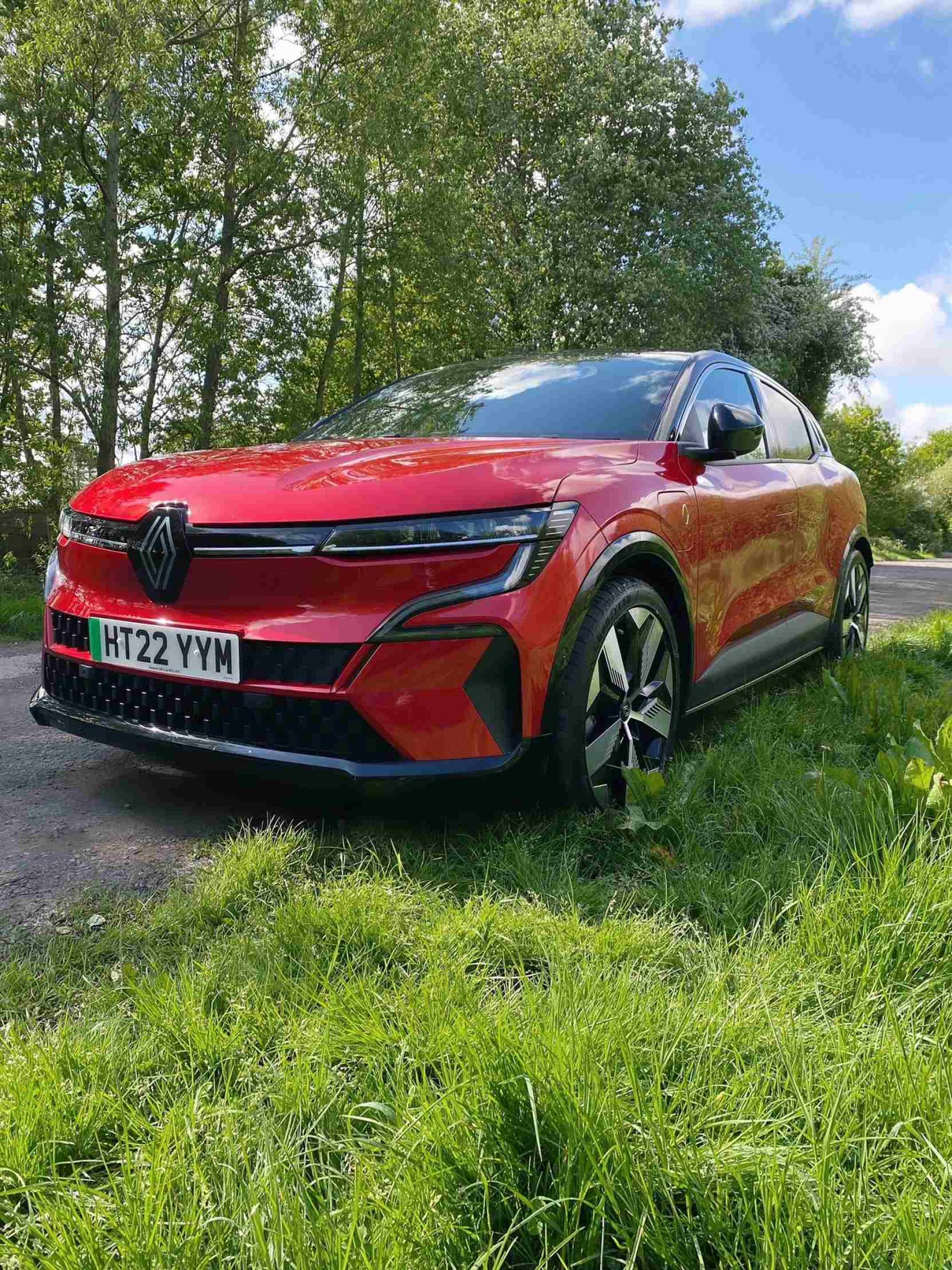 The definitive guide to the Renault Megane E-Tech | e-car Lease