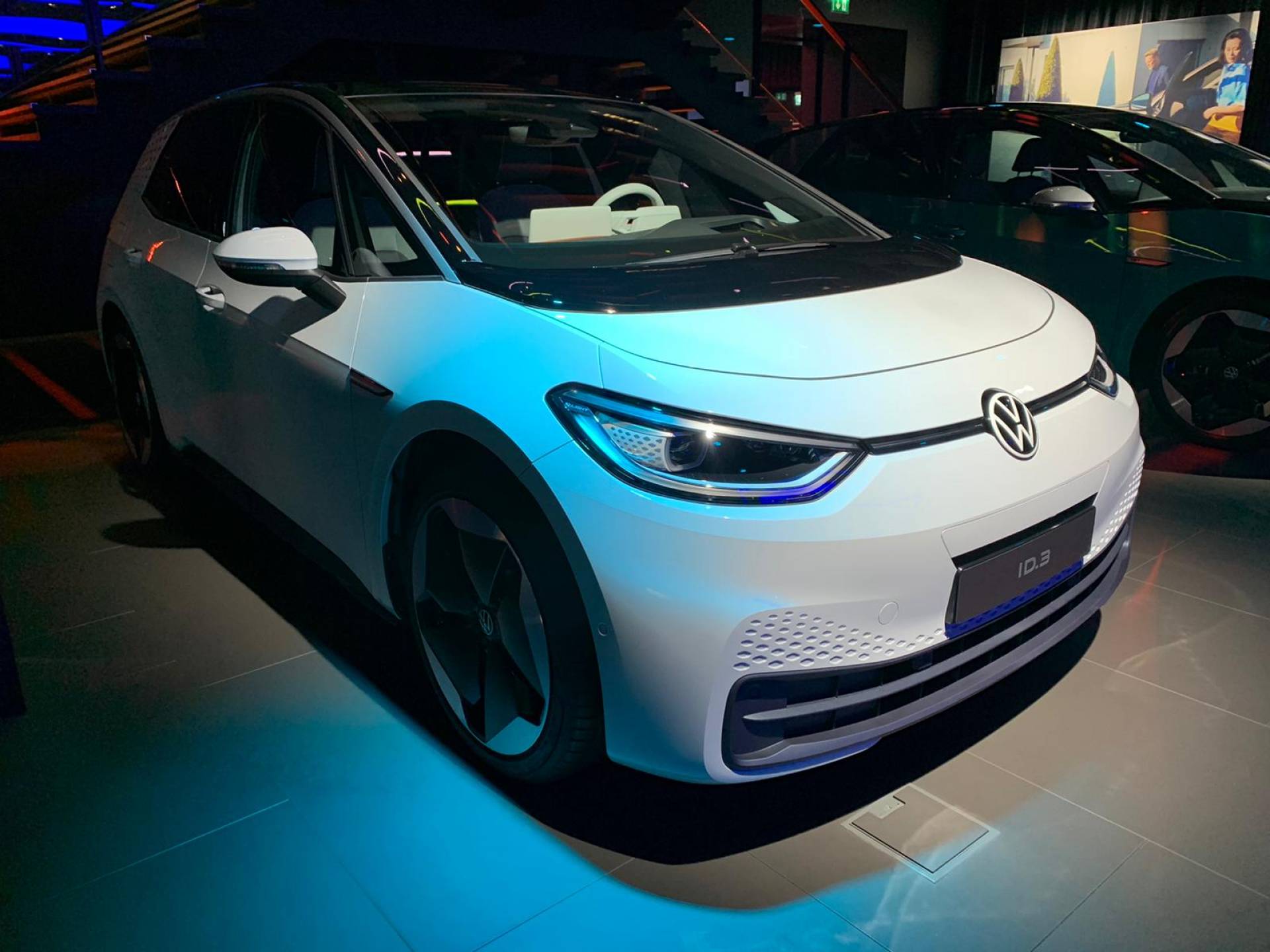 New VW ID 3 Review | Best Electric Lease Cars 2021