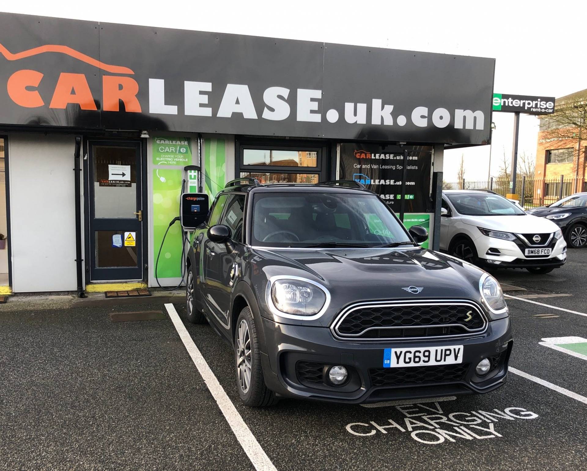 New Mini Countryman Review | Best Electric Lease Cars 2021