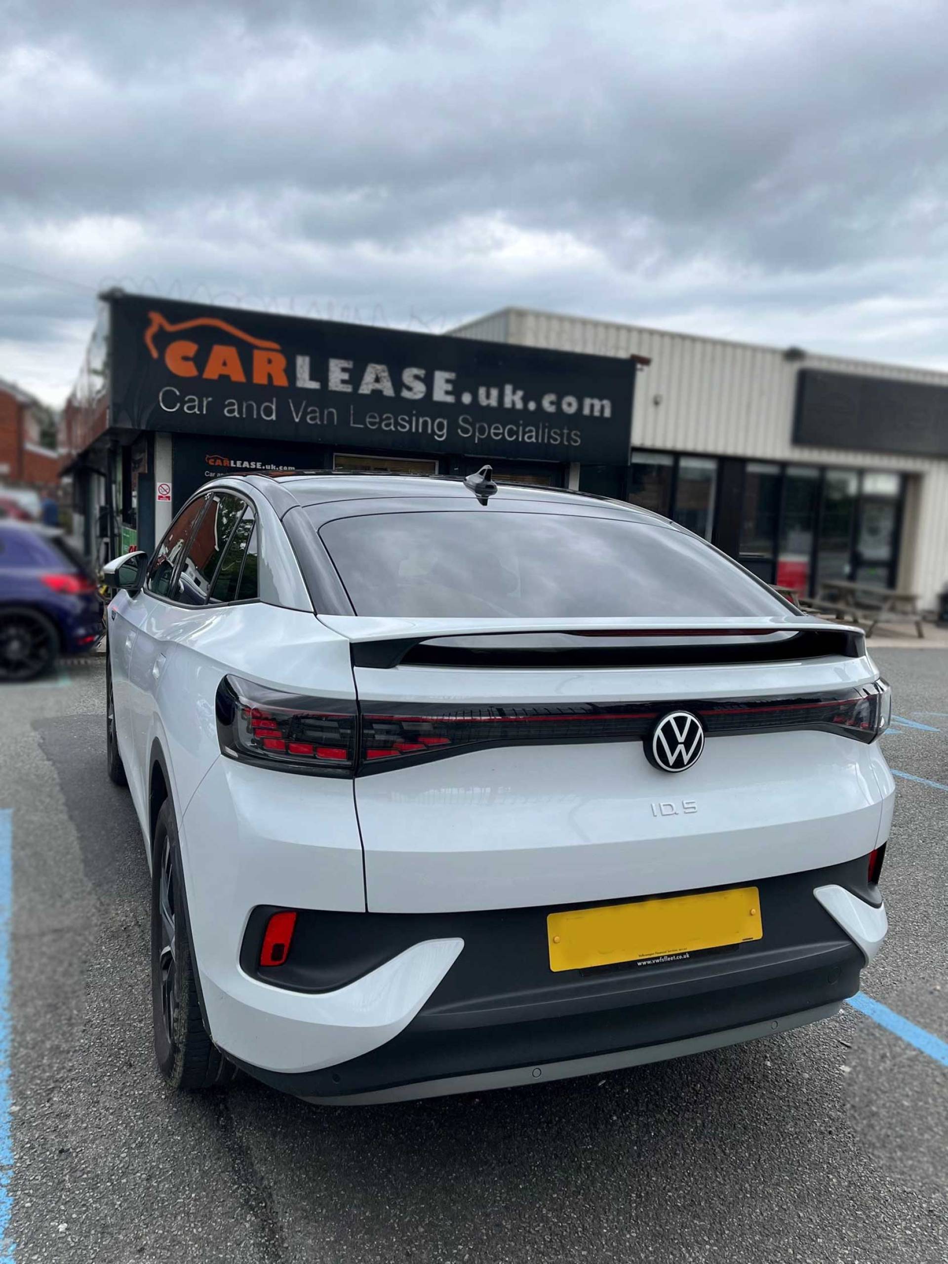 Your Definitive Guide to the VW ID5 Electric Car Lease 