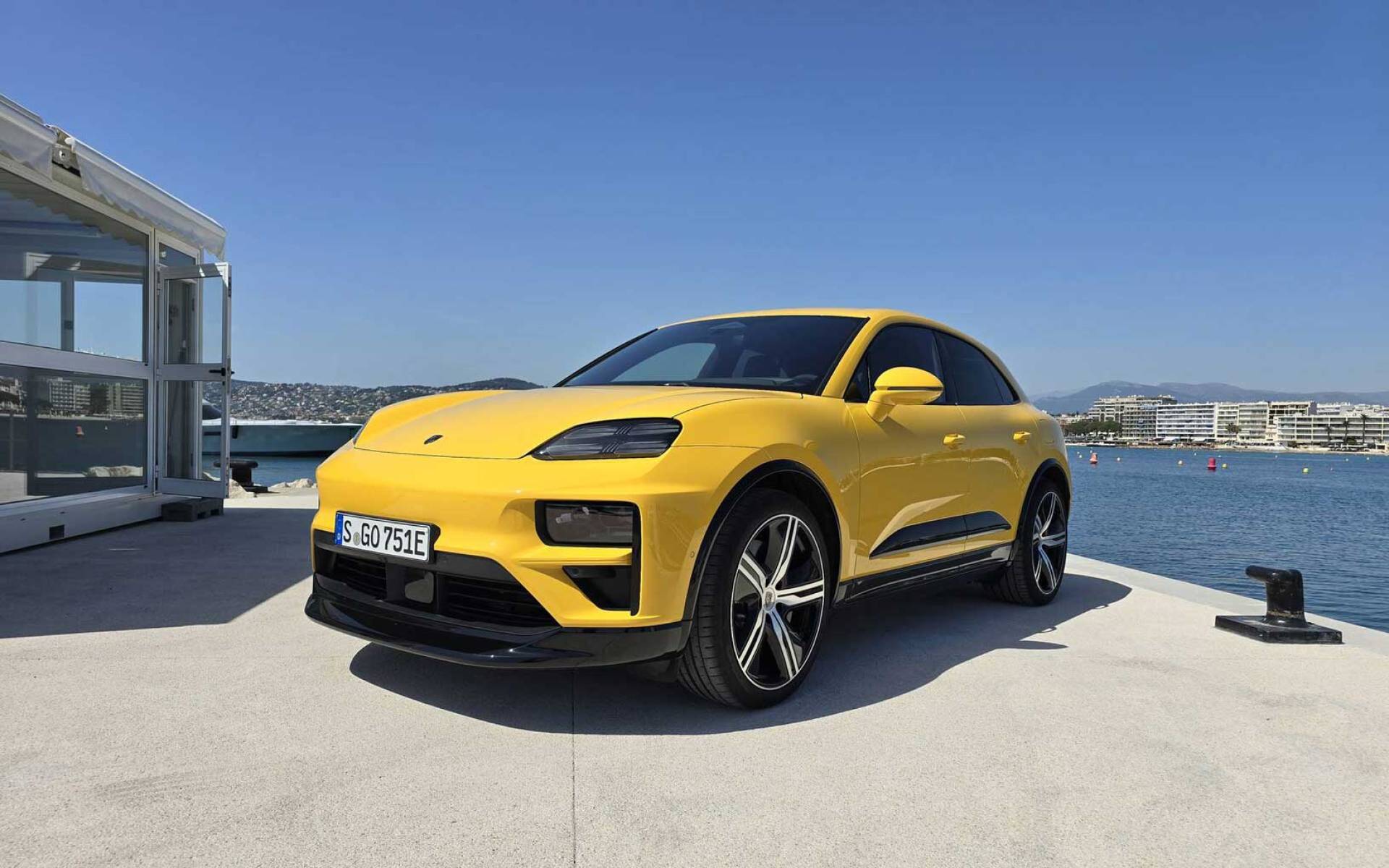 Your Definitive Guide to the new Porsche Macan EV 
