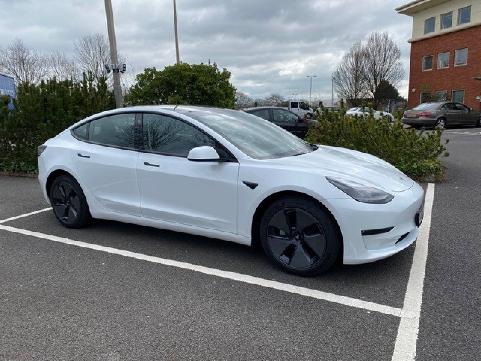 Plug-in Car Grant | e-car lease