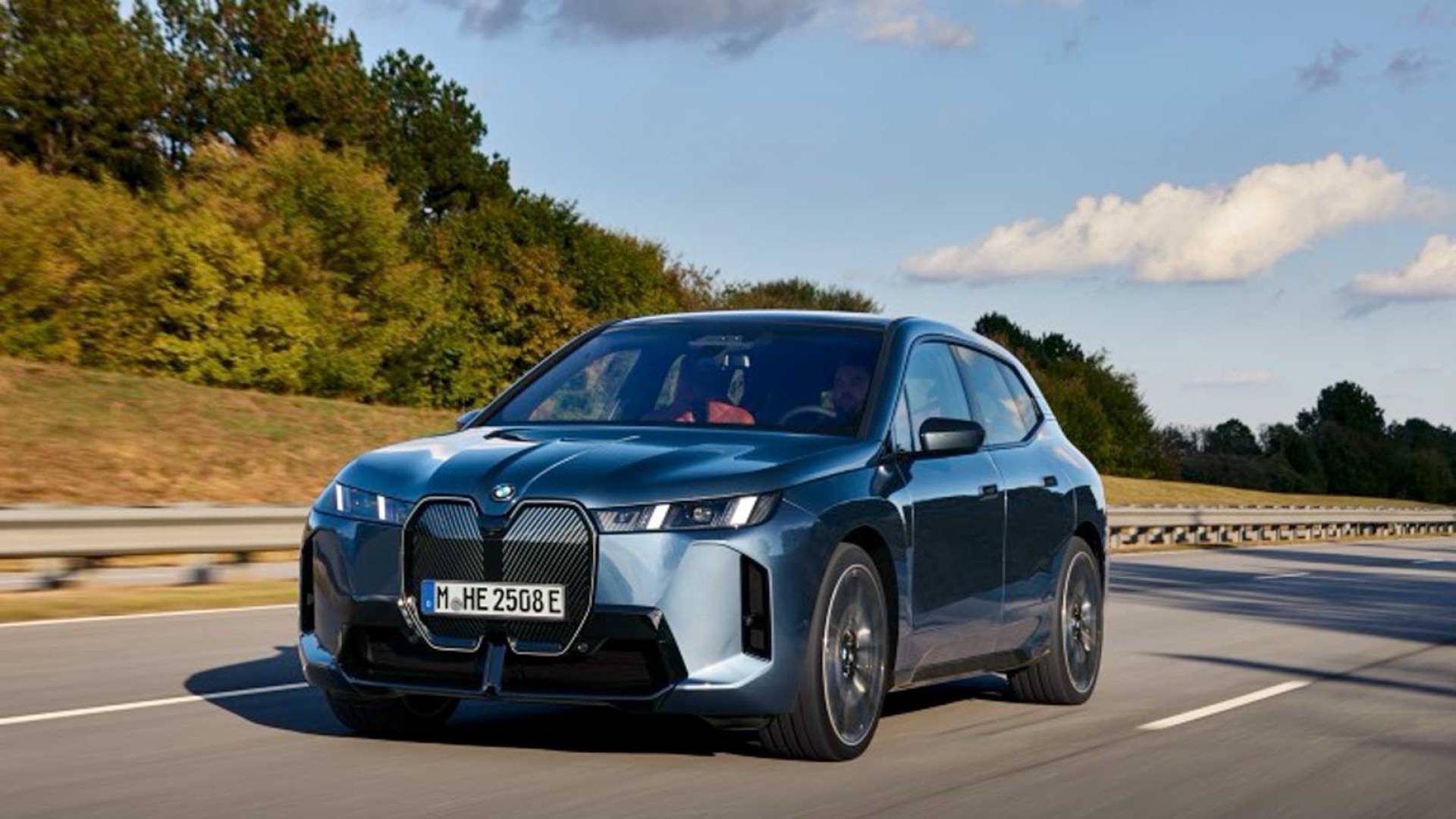 Your Definitive Guide to the all-new BMW iX SUV electric car lease