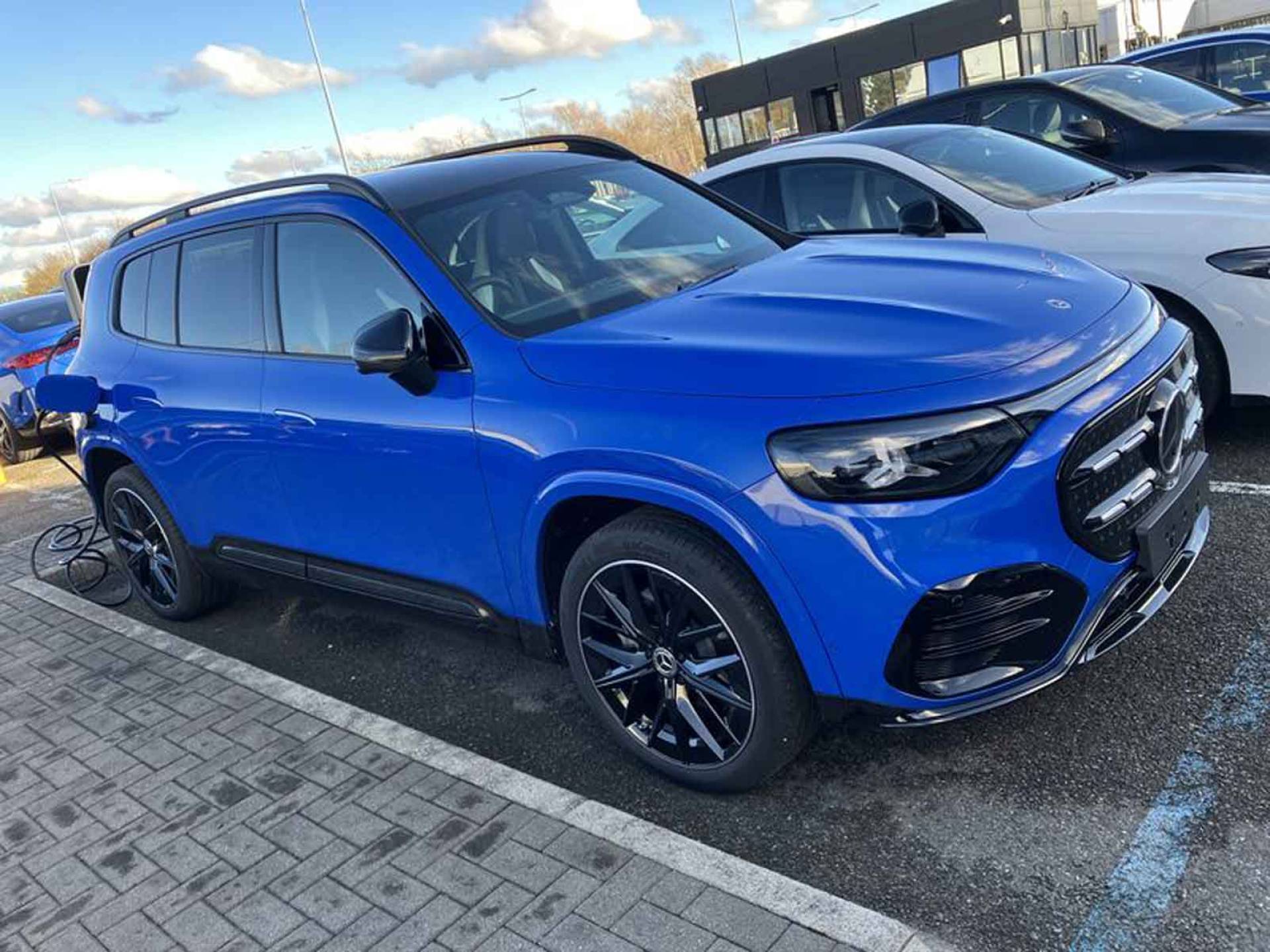 Do Mercedes have THE best 7-seater electric car lease with the new GLB? 