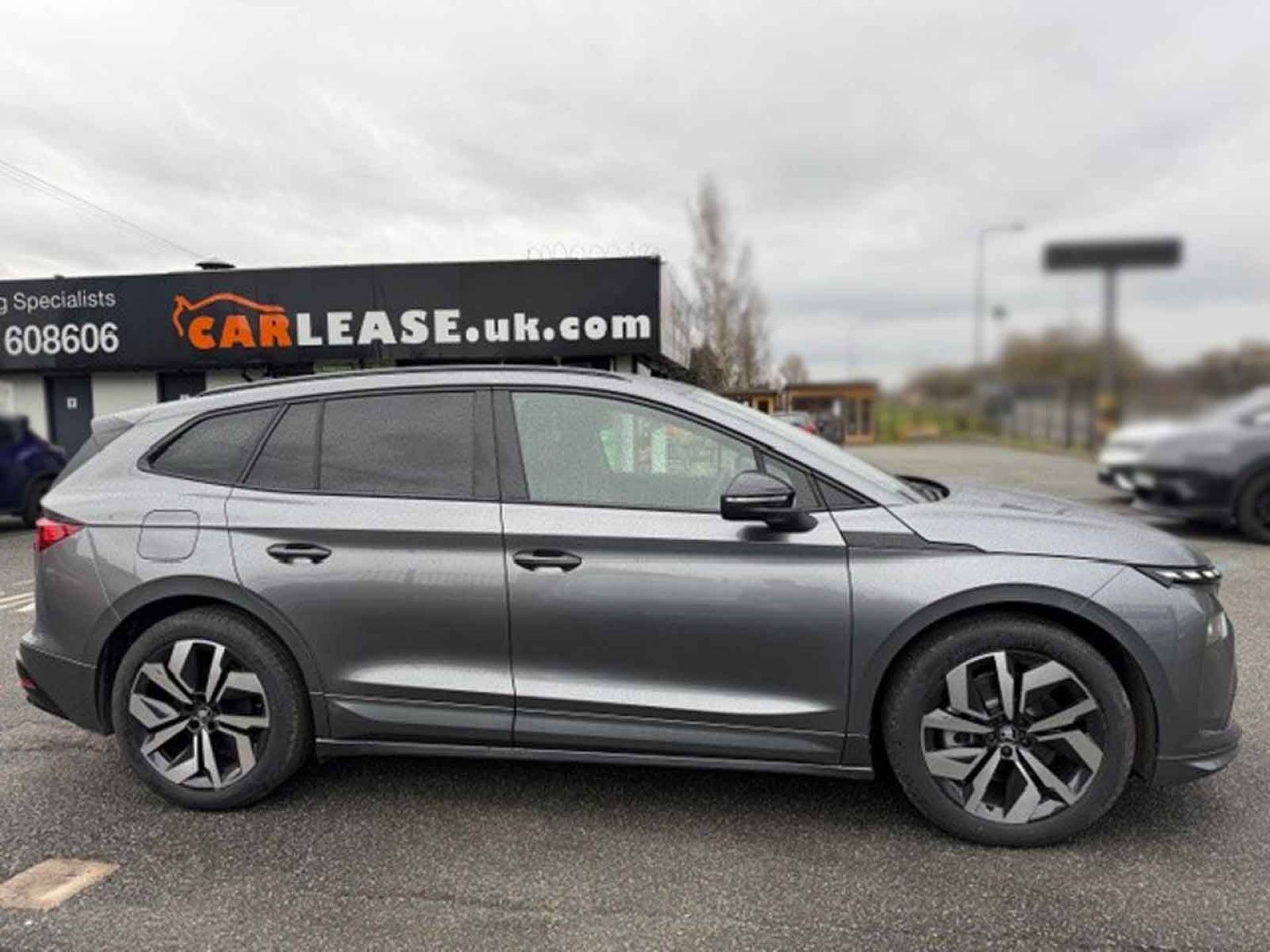 How are electric car lease cars like the Skoda Enyaq Sportline delivered