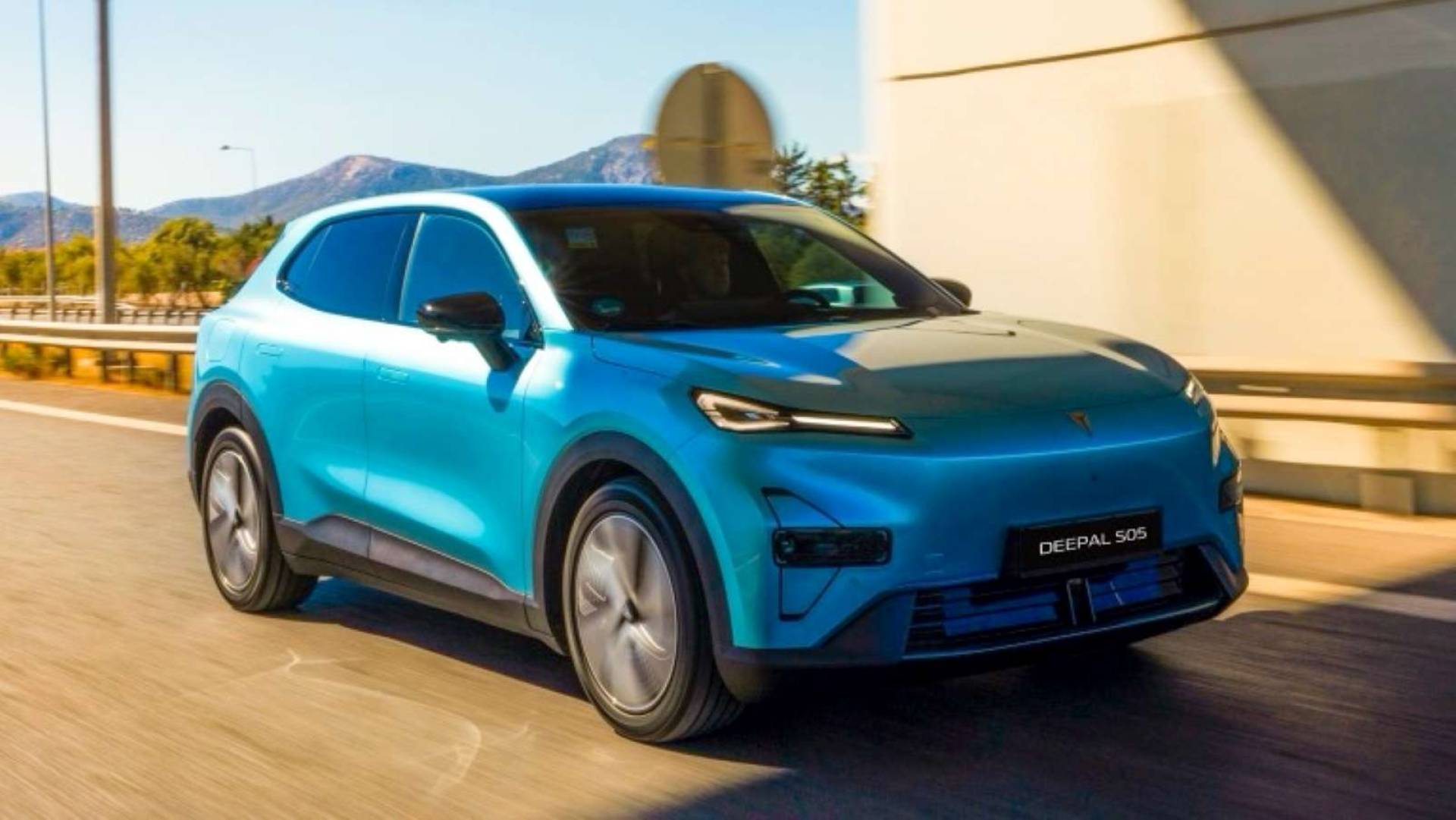 How good news stories on charging are helping UK customers to lease new EVs like