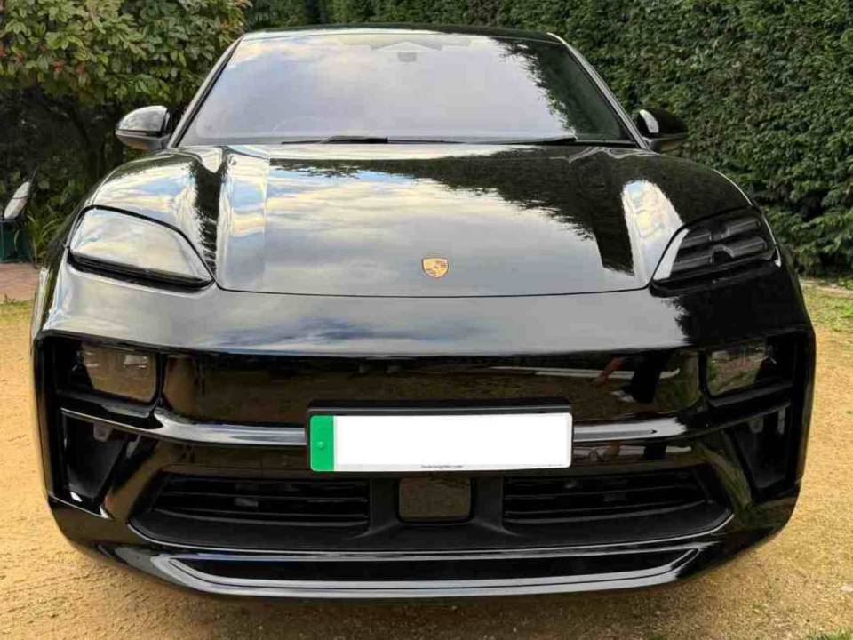 How does my business apply for an Electric Car Lease like the Porshe Macan EV 