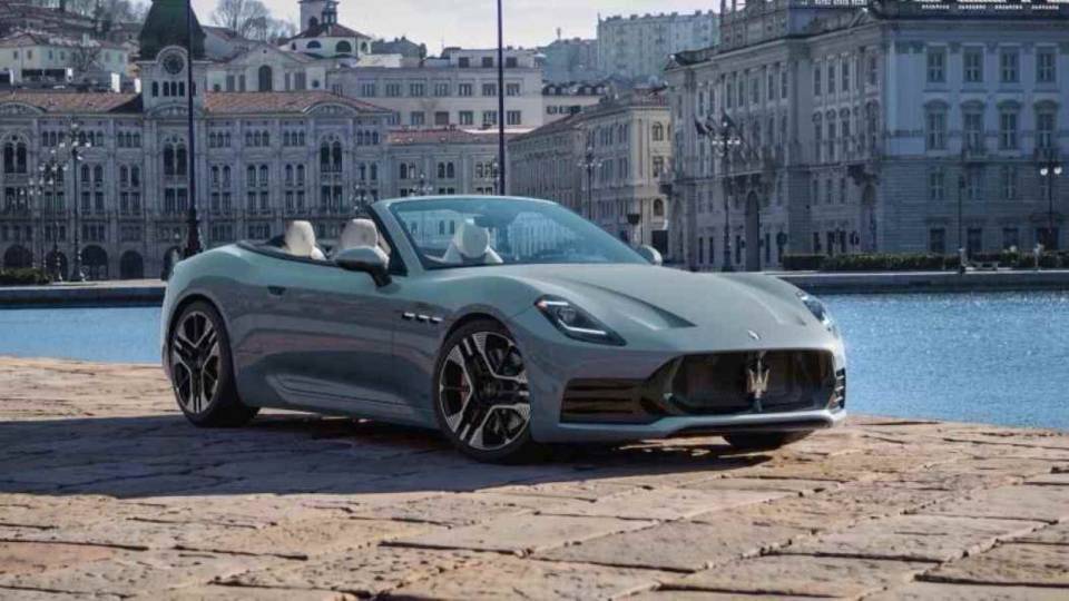 The Maserati GranCabrio  Folgore Electric Car Lease gets a 2027 revision!