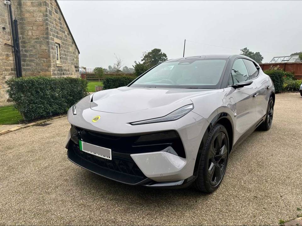 Your Essential Guide to Buying / Leasing an Electric Car - Which EV charges the quickest