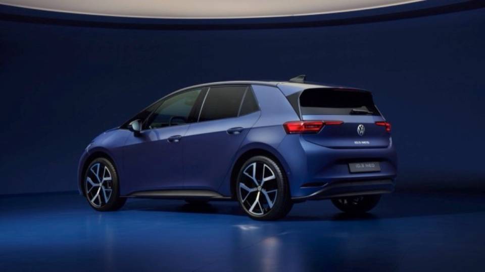 How amazing new EVs like the VW ID.3 Neo are cheaper for UK customers than petrol ones