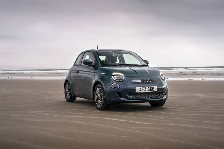 Image 7: Fiat 500 Electric Hatchback 87KW Icon 42KWH 3dr Auto