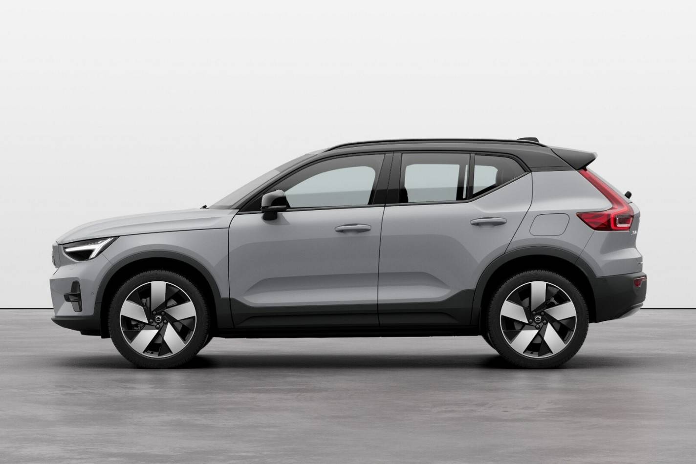Volvo XC40 Electric Estate 300KW Recharge Twin Ultimate 82KWH 5dr AWD